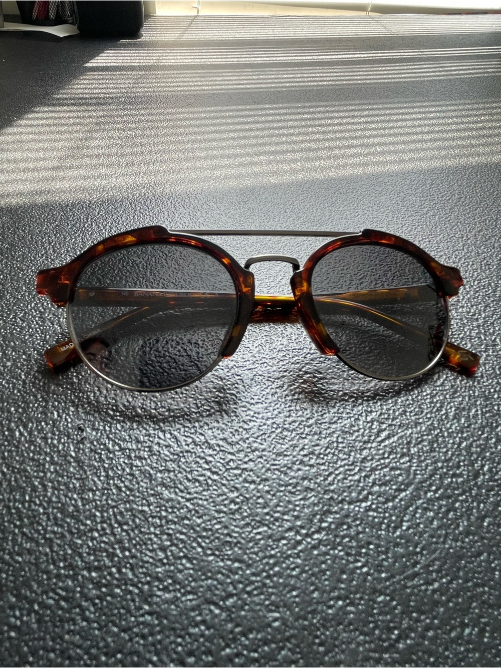 Banana Republic Tortoiseshell Round Sunglasses with Metal Bridge - Brown